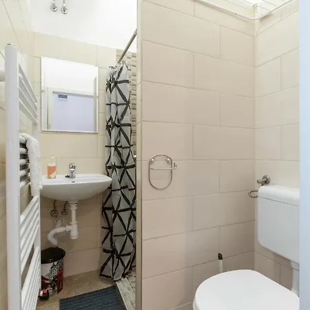 Nepszinhaz 16 Tiny Apartament