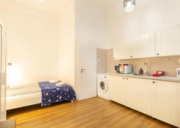 Apartament Nepszinhaz 16 Tiny