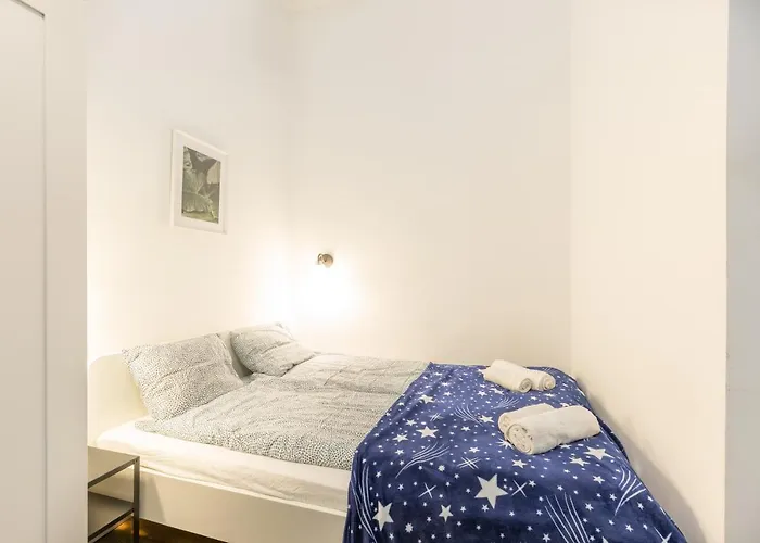 Apartament Nepszinhaz 16 Tiny