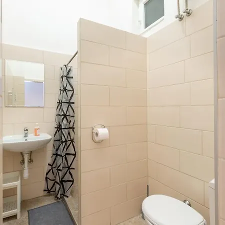 Népszinház 16 Tiny * Budapest