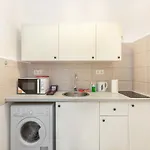 Nepszinhaz 16 Tiny * Budapest
